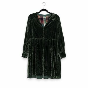 HOLDING HORSES Anthropologie Green Velvet Dress